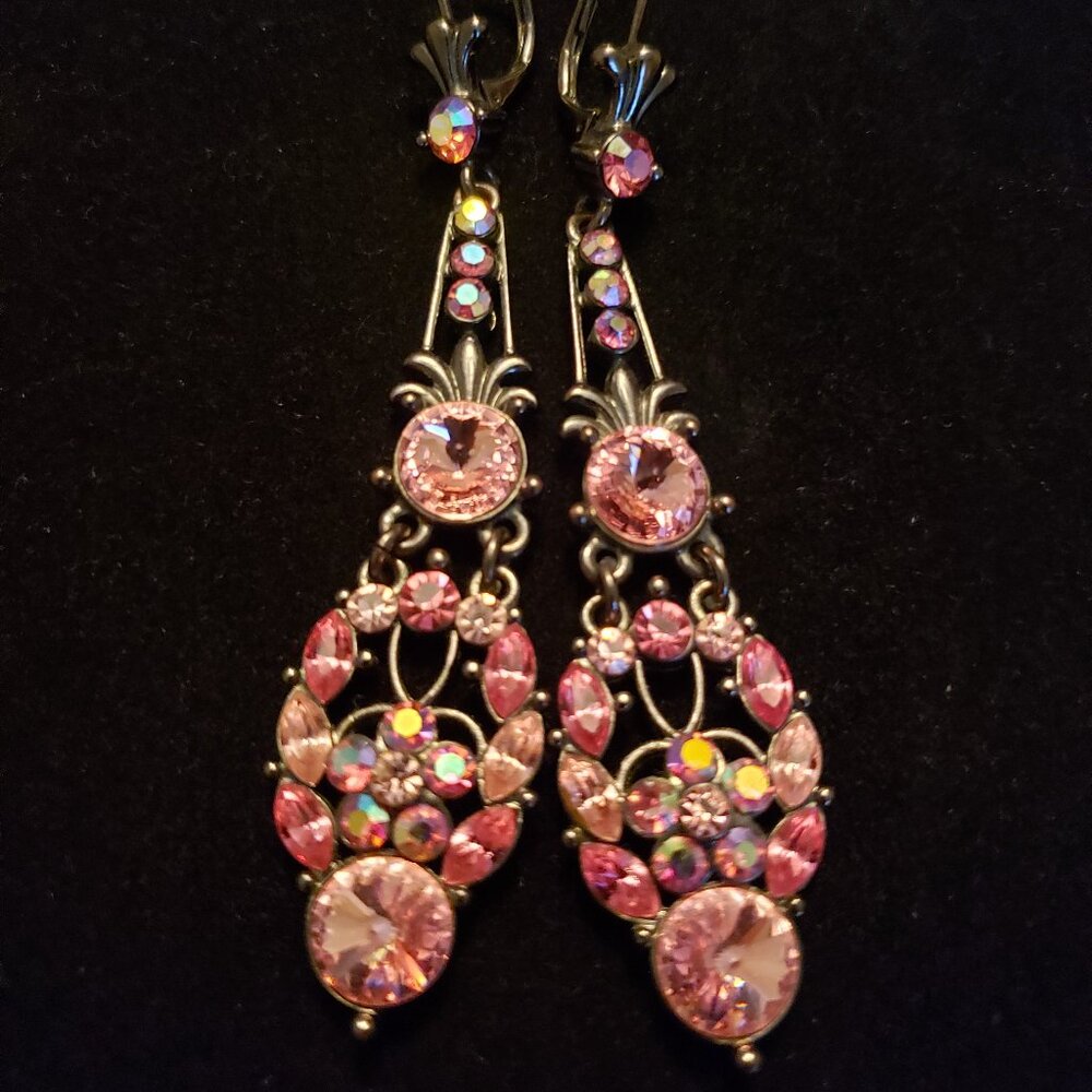 *SOLD*   VINTAGE Earrings by Express